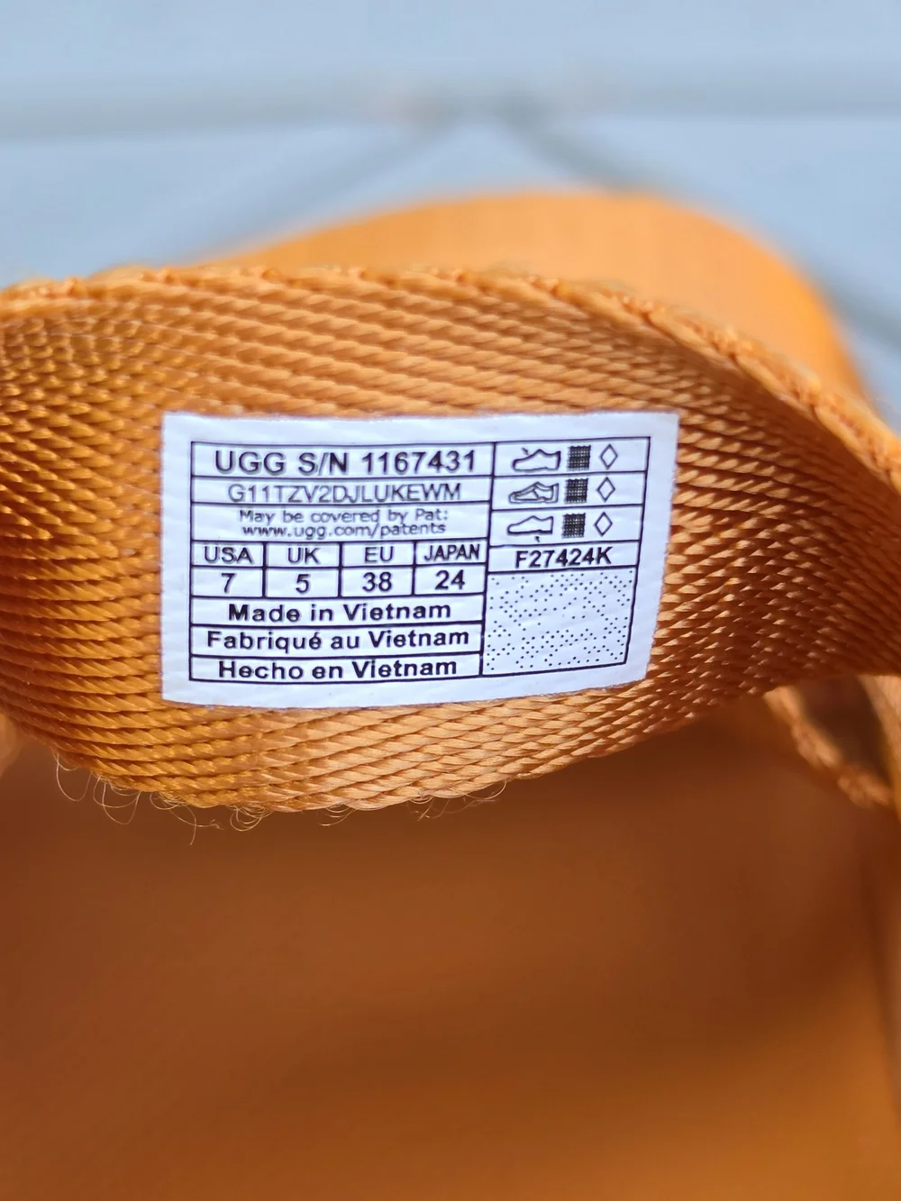 ​UGG GoldenRise Platform Sandals Dark Apricot Orange Size 7